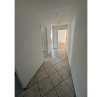 Helle 2-Zimmer-Wohnung mit Balkon in Oberasbach zu vermieten