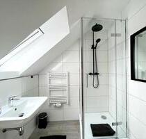 Schöne DG-Wohnung mit Einbauküche – 2 Zimmer – ca. 35 m² - Bielefeld Heepen