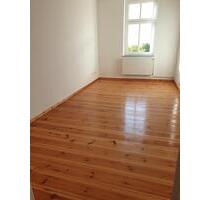 3-Raum Altbauwohnung - 984,00 EUR Kaltmiete, ca.  82,00 m² in Berlin (PLZ: 12621) Marzahn-Hellersdorf