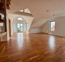 Einzigartige Maisonette-Wohnung mit Balkon in Toplage - Petersberg