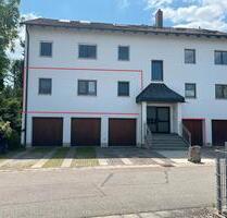 Helle 3-Zimmerwohnung mit Garage und Balkon in RegensburgReinhausen zu vermieten