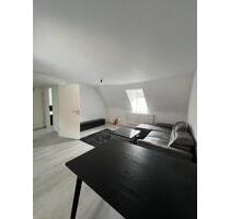 Helle 2-Zimmer-Dachgeschosswohnung in Schweinfurt, Nähe Innenstad