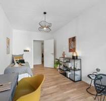 Elegantes Wohnen: 2-Zimmer-Wohnung mit moderner Einbauküche und Balkon - Berlin Tempelhof-Schöneberg