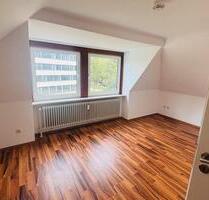 Geschmackvolle, vollständig renovierte 1-Raum-DG-WG-Wohnung - Buxtehude