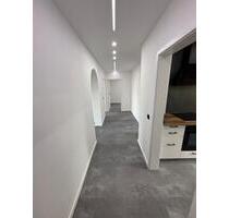 Traumhafte 3,5-Zimmer-Wohnung mit Balkon, Garage & Traumaussicht - Aalen Attenhofen