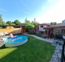 Moderne 5-Zimmer-Maisonettewohnung mit Garten, Pool, Sauna & EBK - Mühlhausen (Thüringen)