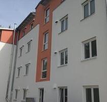Schöne, großzügige 2-Zimmer-Wohnung mit Terrasse und Gartenanteil - Neuburg an der Donau