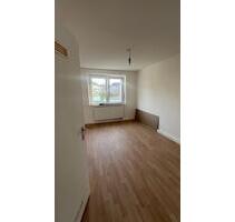 Wohnung zu vermieten renoviert - 570,00 EUR Kaltmiete, ca.  42,00 m² in Bochum (PLZ: 44866) Günnigfeld