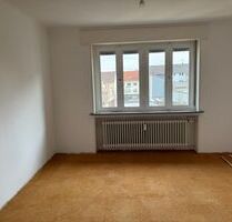 Dillingen: Schöne Wohnung mit 73m², 2 Zimmern, Küche, Bad und Balkon in zentraler Lage - Dillingen (Saar)
