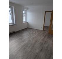 2-Raum Wohnung mit Einbauküche in ruhiger, zentraler Lage - Gelenau/Erzgebirge