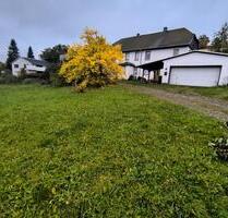 Großes Grundstück mit Mehrfamilienhaus, Garten und Nebengelass - Saalfeld (Saale)