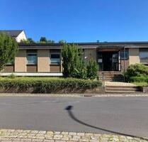 Praxis Bürogebäude, einzelstehendes Haus - Wunsiedel