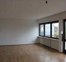 Traar Mitte - 3 Zimmerwohnung im 1. OG mit Balkon - Krefeld Hülser Berg