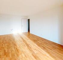 Familienfreundliche 4-Zimmer-Wohnung mit 2 Balkonen - Leipzig Ost