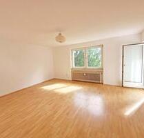 WOHNEN IM GRÜNEN!!! Attraktive 3- Zimmerwohnung mit Balkon in Alsfeld