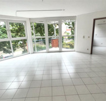 Wohnen an der Elbe - großzügige 2 Raum Wohnung - Schönebeck (Elbe)