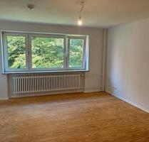 2,5-Zimmer-Wohnung mit schickem Dielenboden und neuem Badezimmer - Kiel Neumühlen-Dietrichsdorf
