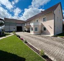 Haus mit Halle - 1.300.000,00 EUR Kaufpreis, in Mindelstetten (PLZ: 93349)