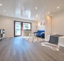 Hochparterre-Appartment mit Balkon, KFZ-Stel., Küche in Leonberg