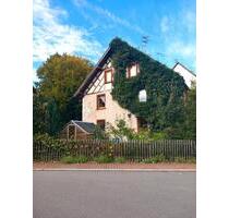 Bauernhaushälfte mit Garten - 375.000,00 EUR Kaufpreis, ca.  200,00 m² in Eigeltingen (PLZ: 78253)