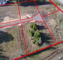 VOLL erschlossenes Bauland, 600 - 1400m², kleine Siedlung für 6 Einfamilienhäuser - Werdau