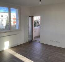 Frisch renoviert: WG-geeignete 3-Zimmer-Wohnung mit Balkon! - Magdeburg Brückfeld