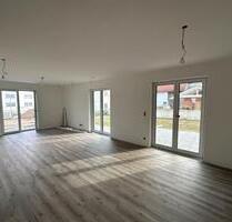 Neubau-Erstbezug – Hochwertige 4-Zimmer-Gartenwohnung (ca. 124qm) - Mindelheim