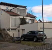 Freistehendes EFH mit SPA, Garten & Doppelgarage in ruhiger Lage - Würzburg Heuchelhof