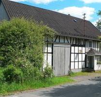 Ortsbildprägendes Fachwerkhaus in Wenden, Ortsteil Heid
