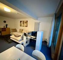 2 rooms apartment with garden - 1.000,00 EUR Kaltmiete, ca.  45,00 m² in München (PLZ: 80634) Neuhausen-Nymphenburg