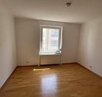 Sonnige 2,5-Zimmer-Altbauwohnung mit Balkon nahe dem Marienplatz. - Stuttgart Stuttgart-Süd