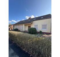 Einfamilienhaus - 205.000,00 EUR Kaufpreis, ca.  226,00 m² in Uslar (PLZ: 37170)