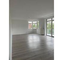 Schöne helle Wohnung in SG-Mitte zu vermieten - Solingen