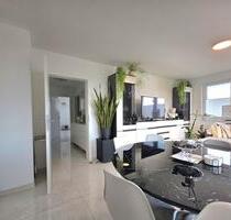 Exklusive 3 Zimmer Penthouse Wohnung mit EBK - provisionsfrei - Leverkusen Schlebusch