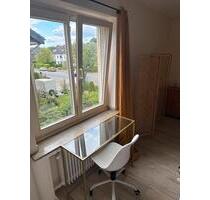 Zimmer zu vermieten - 300,00 EUR Kaltmiete, ca.  15,00 m² in Aachen (PLZ: 52066) Aachen-Mitte