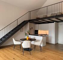 Vollmöblierte 2,5-Zimmer-Wohnung mit Galerie & Balkon - Marktoberdorf