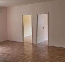 Schöne 3 ZKB Wohnung - 700,00 EUR Kaltmiete, ca.  95,00 m² in Essingen (PLZ: 76879)