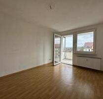 Was für ein Ausblick! Zentrumsnahe 2-Raum-Wohnung mit Balkon - Plauen