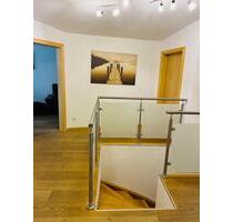 6-Zimmer-Wohnung in ruhiger Lage -mit Stallbox & Blockhaus - Neuschönau