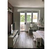 1 Zimmer in einer FRAUEN WG - 670,00 EUR Kaltmiete, ca.  20,00 m² in Stuttgart (PLZ: 70374) Bad Cannstatt