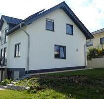 Doppelhaushälfte am Weinberg – 219 m² | 7 Zimmer | WG-geeignet - Ober-Olm