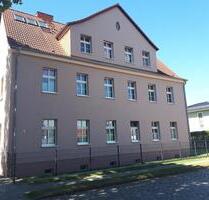 Schöne 2. Zimmerwohnung , 59 qm + Balken + Carportstellplatz - Eisenhüttenstadt