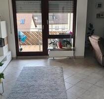 4-Zimmer Dachgeschoss Wohnung in Esslingen-Mettingen mit Balkon - Esslingen am Neckar Brühl