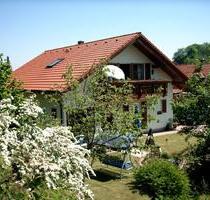 Gemütliche 3-Zimmer-Dachgeschosswohnung mit Balkon und EBK - Heldenstein