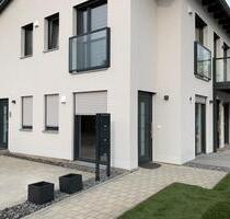 Neuwertige 2-Zi.-Terrassenwohnung in Waldetzenberg - KFW40+ - Laaber