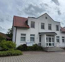 Wohn- und Geschäftshaus mit Bauhof - Crinitz