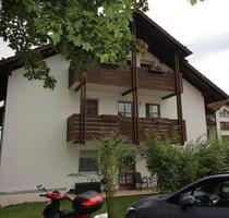 Attraktive 3-Zi-Wohnung mit zwei Balkonen in ruhiger Siedlungslage - Hengersberg