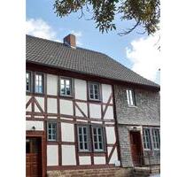 Neu sanierte Etagenwohnung - 1.200,00 EUR Kaltmiete, ca.  100,00 m² in Neuental (PLZ: 34599)