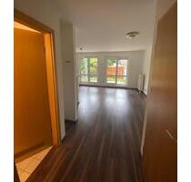 Schöne 1-Zimmer EG WOHNUNG in GÄRTRINGEN mit Terrasse & Garten
