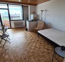 Helle 1-Zimmer-Wohnung mit Balkon im 13. Stock – mobiliert - Nürnberg Altstadt, St. Lorenz